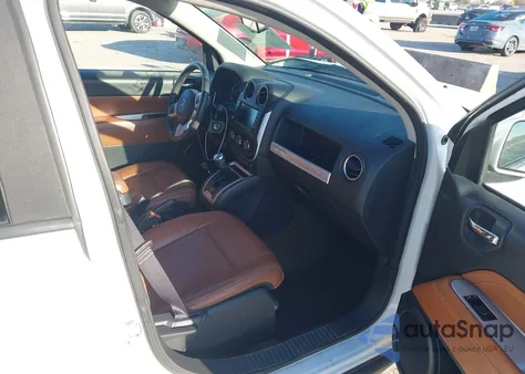 2016 Jeep Compass High Altitude Edition из США, поврежденный, VIN 1C4NJCEA2GD800016